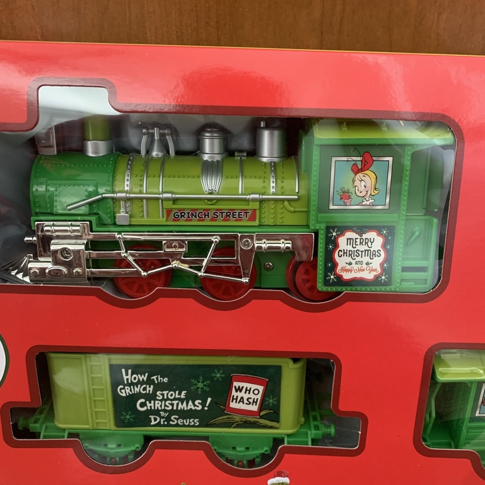 Dr. Seuss The Grinch Christmas Holiday Express Play 12-Piece Train Set - Picture 8 of 9